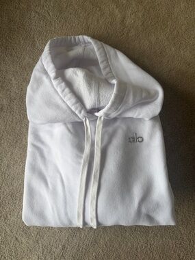 Alo White Pullover Hoodie